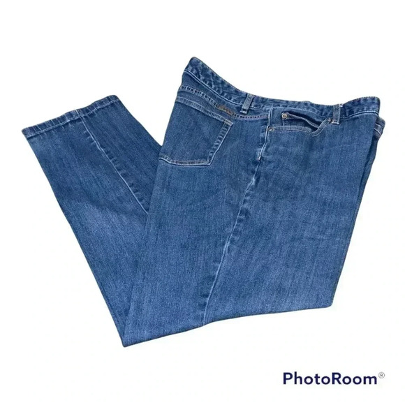 Liz Claiborne modern straight leg jeans - Picture 1 of 3